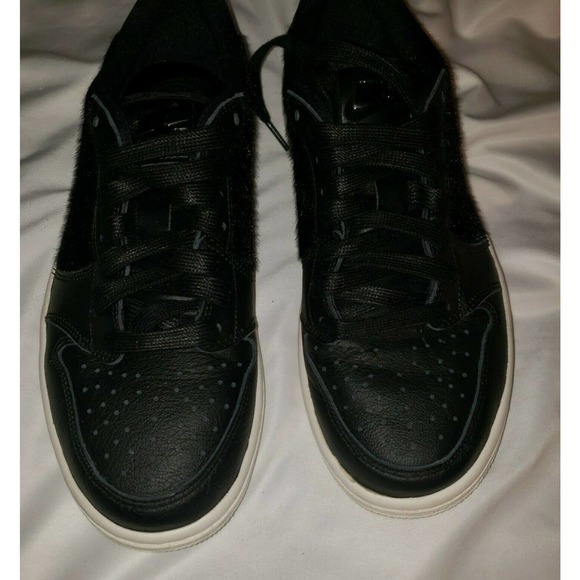 Nike Air Jordan 1 Retro Low OG Black Sneakers AO1935001 WMNS Size 8.5 Men Size 7 - Picture 3 of 9